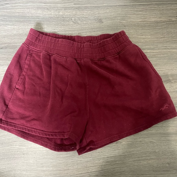 Red Hollister Shorts - Picture 1 of 2
